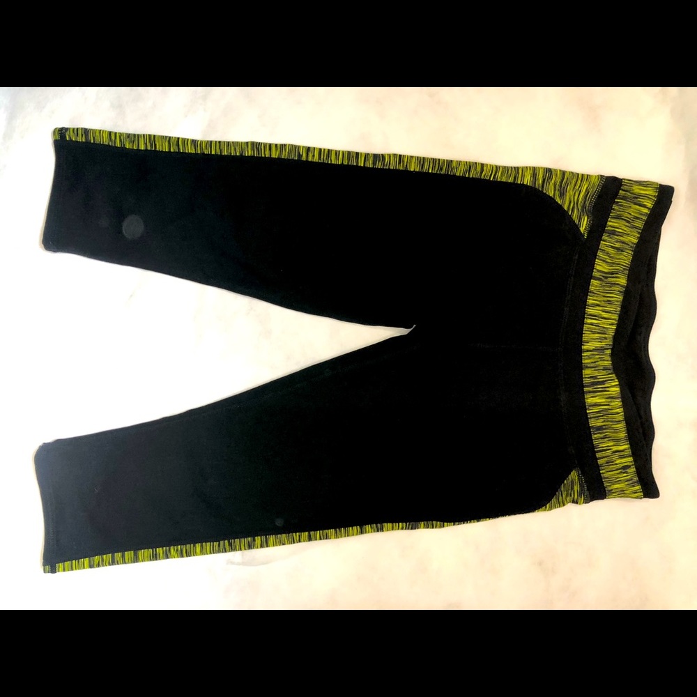 Fabletics Work Out Capris size Small